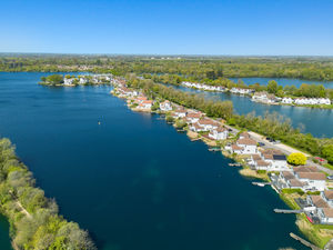 The Landings Lake 16- click for photo gallery